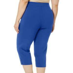 NWOT Counterparts Women’s 20W Blue Capri Pants Pull On Career Casual Button Hem